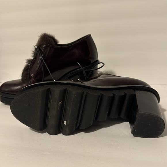 AGL Dark Burgundy Tie Heels with Fur Tongue - Picture 6 of 6